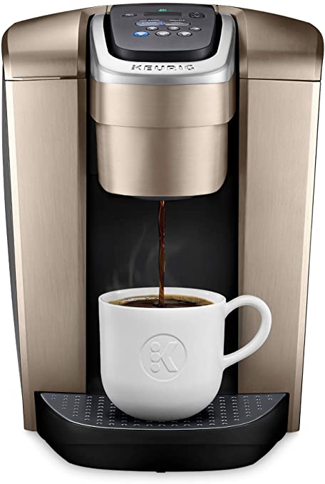 Cafeteras K-Cup con una configuración de botón fuerte o audaz