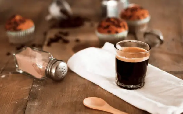 ¿Por qué es mejor el espresso italiano y cómo hacerlo en casa?