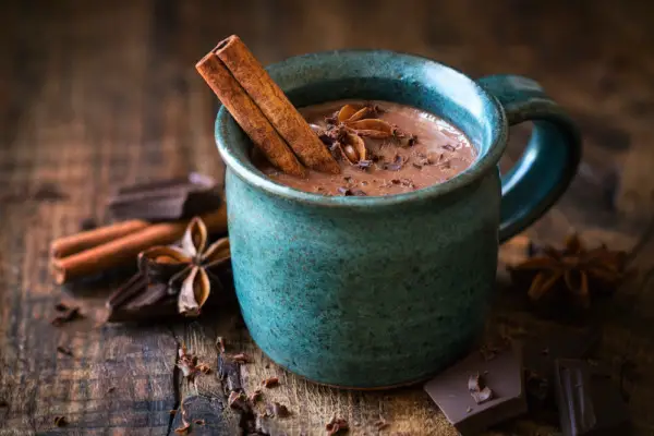 ¿Puedes hacer chocolate caliente en una cafetera?