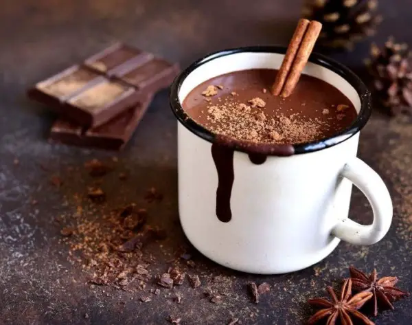 Agregar cacao en polvo al café: una infusión más sabrosa
