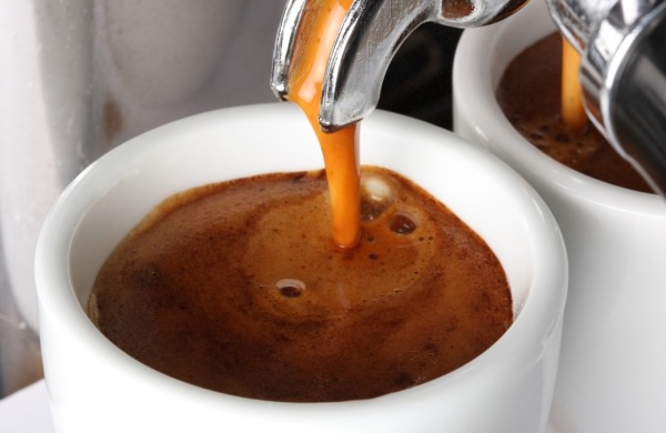 ¿El café tiene potasio?  Comparación de goteo, descafeinado, instantáneo y espresso